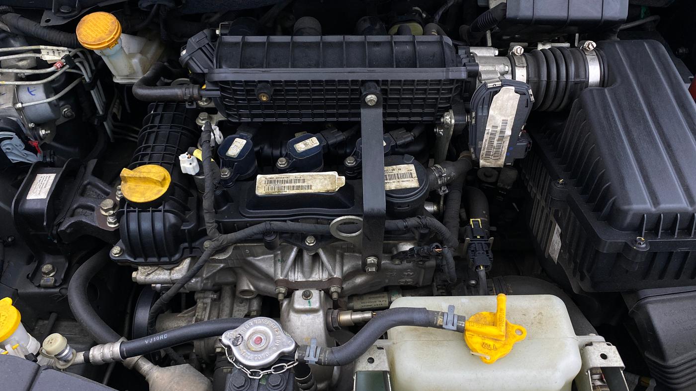 2024 Tata ALTROZ XZ PETROL, Petrol, Manual, 44,415 km, Engine View