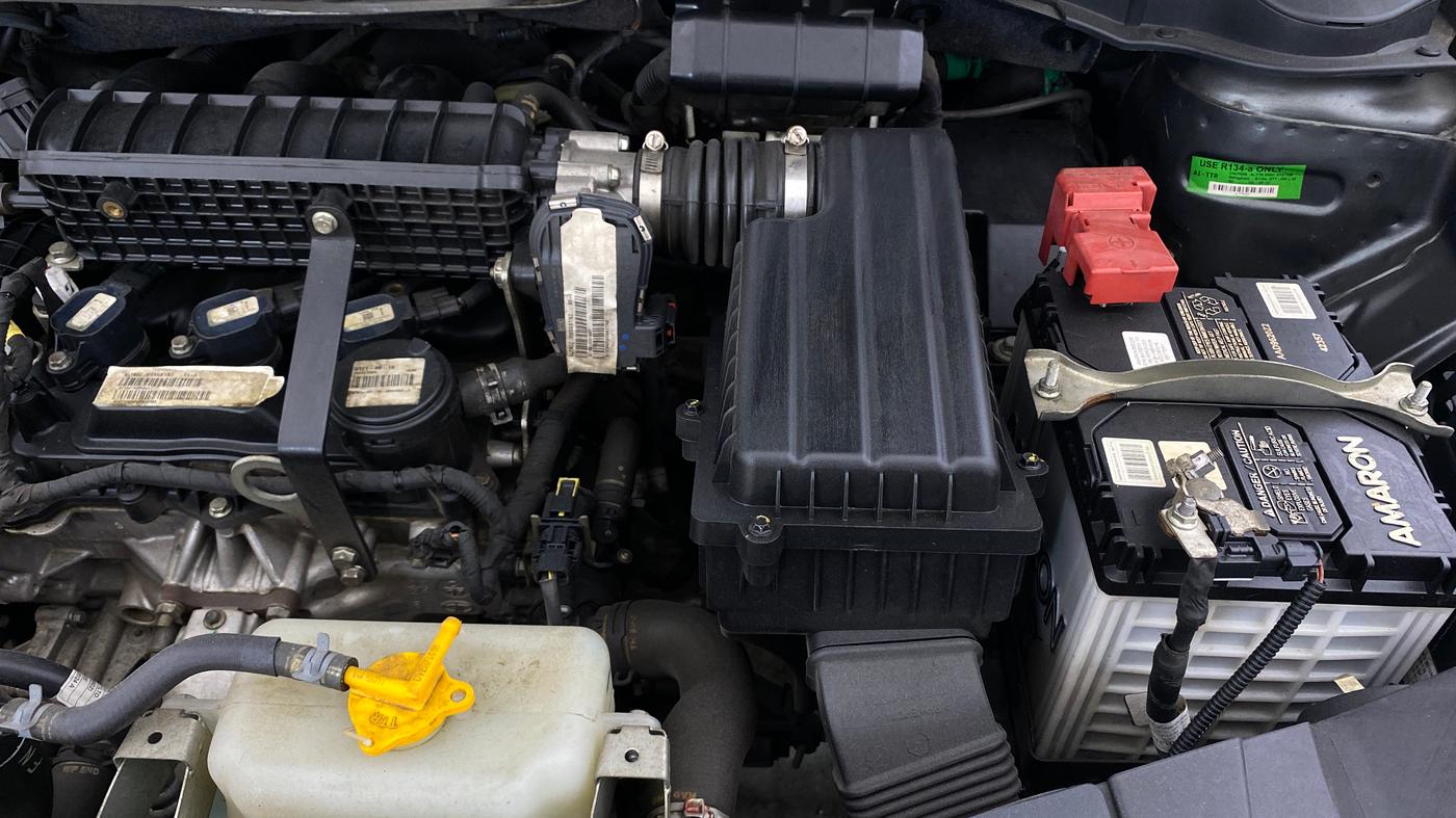 2024 Tata ALTROZ XZ PETROL, Petrol, Manual, 44,415 km, Engine View - Left