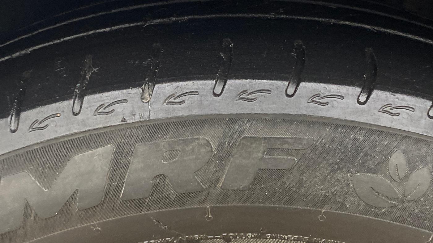 2024 Tata ALTROZ XZ PETROL, Petrol, Manual, 44,415 km, Left Front Tyre Tread