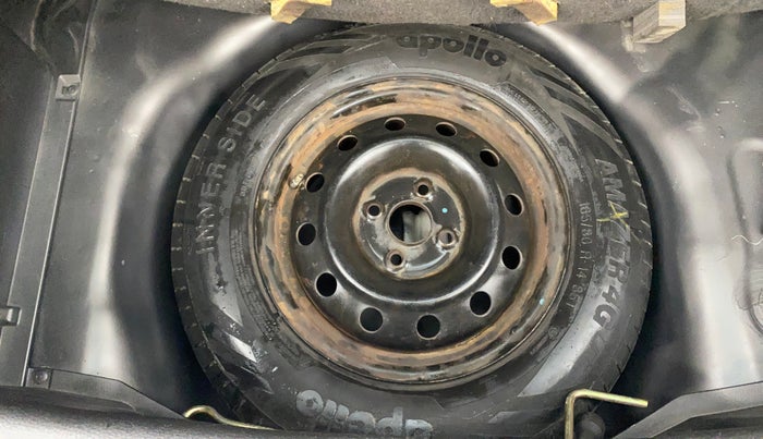 2014 Maruti Swift LXI, Petrol, Manual, 44,303 km, Spare Tyre