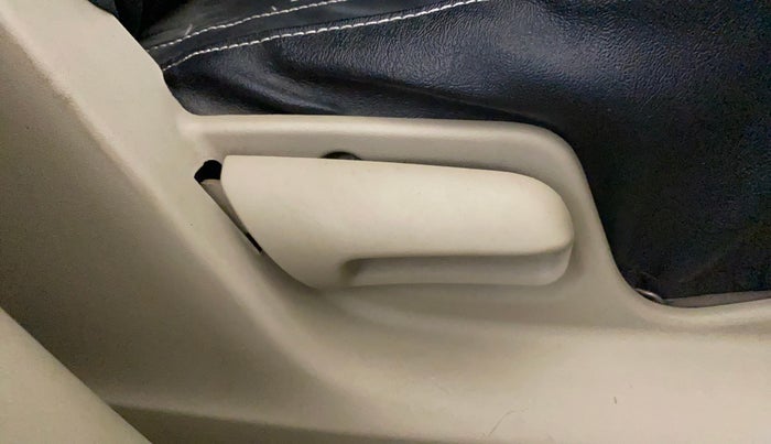 2016 Maruti Swift Dzire LXI (O), Petrol, Manual, 81,538 km, Driver Side Adjustment Panel
