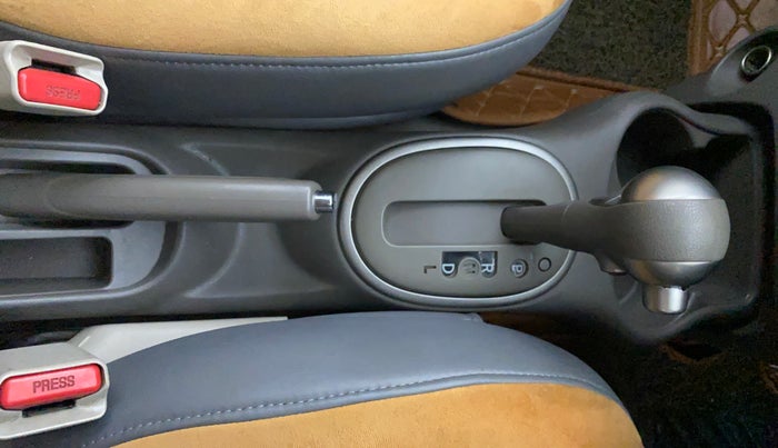 2014 Nissan Micra XV CVT, Petrol, Automatic, 29,525 km, Gear Lever