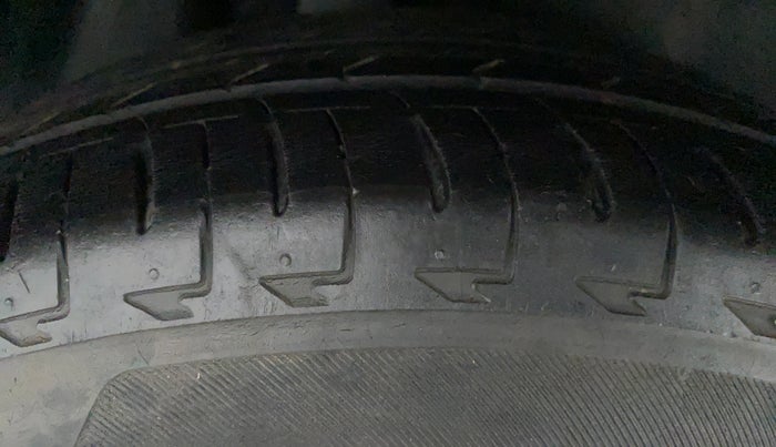 2018 Ford FREESTYLE TREND 1.5 TDCI MT, Diesel, Manual, 85,142 km, Right Rear Tyre Tread