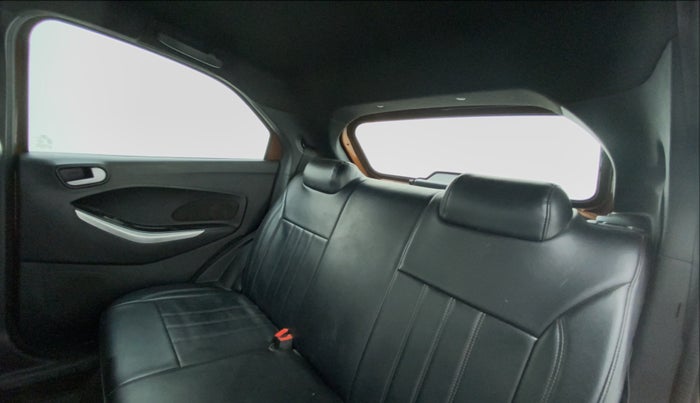 2018 Ford FREESTYLE TREND 1.5 TDCI MT, Diesel, Manual, 85,142 km, Right Side Rear Door Cabin