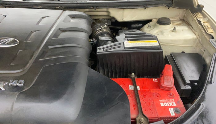 2016 Mahindra XUV500 W6, Diesel, Manual, 53,978 km, Engine View - Left