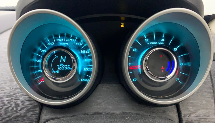 2017 Mahindra XUV500 W6, Diesel, Manual, 76,882 km, Odometer Image