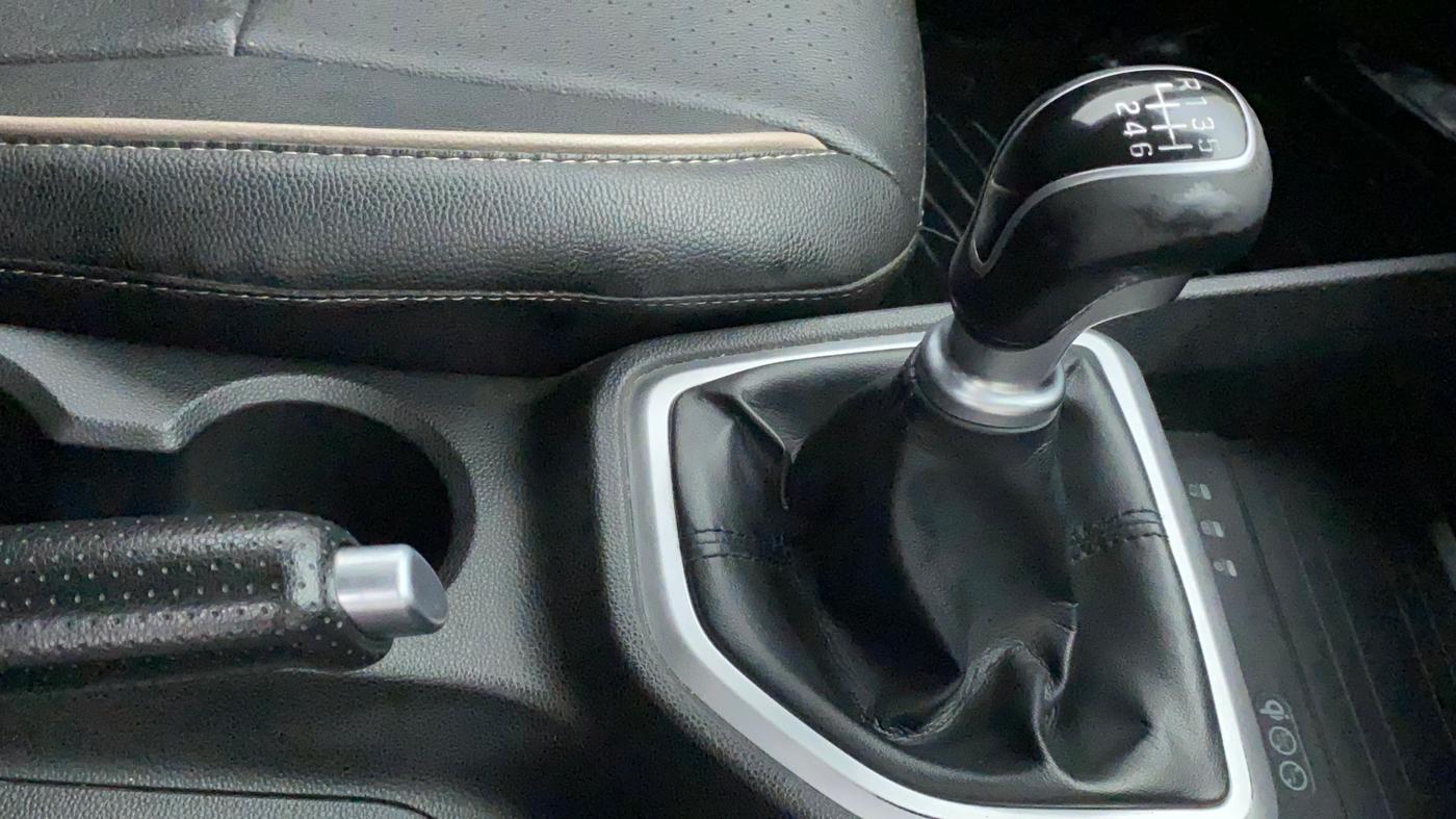 2019 Hyundai Creta SX 1.6 PETROL, Petrol, Manual, 69,869 km, Gear Lever