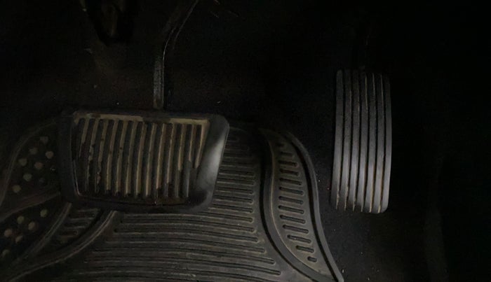 2017 Hyundai Creta SX PLUS AT 1.6 PETROL, Petrol, Automatic, 68,664 km, Pedals