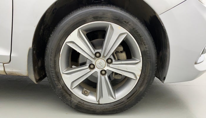 2018 Hyundai Verna 1.6 CRDI SX + AT, Diesel, Automatic, 66,883 km, Right Front Wheel