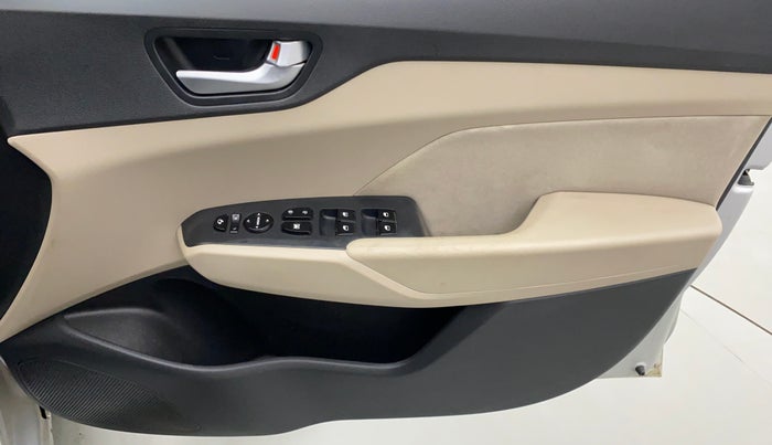 2018 Hyundai Verna 1.6 CRDI SX + AT, Diesel, Automatic, 66,883 km, Driver Side Door Panels Control