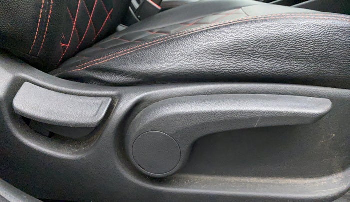 2018 Hyundai Verna 1.6 CRDI SX + AT, Diesel, Automatic, 66,883 km, Driver Side Adjustment Panel