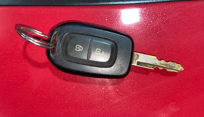 2017 Datsun Redi Go T(O) 1.0, Petrol, Manual, 18,297 km, Key Close Up