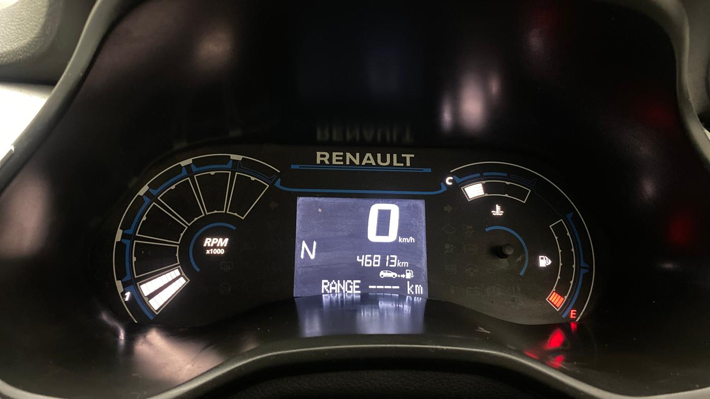2020 Renault TRIBER RXZ AMT, Petrol, Automatic, 46,748 km, Odometer Image