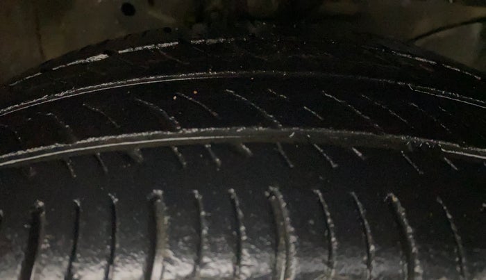 2015 Honda Amaze 1.2L I-VTEC S, Petrol, Manual, 50,278 km, Right Front Tyre Tread