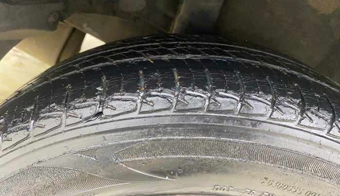 2015 Honda Amaze 1.2L I-VTEC S, Petrol, Manual, 51,855 km, Right Rear Tyre Tread