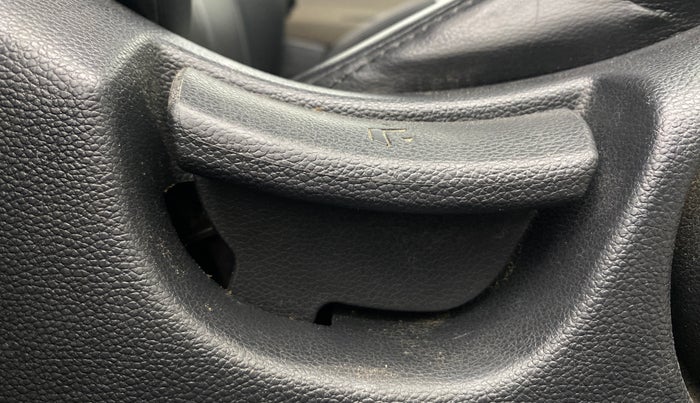 2018 Hyundai Elite i20 ASTA 1.2  CVT, Petrol, Automatic, 42,844 km, Driver Side Adjustment Panel