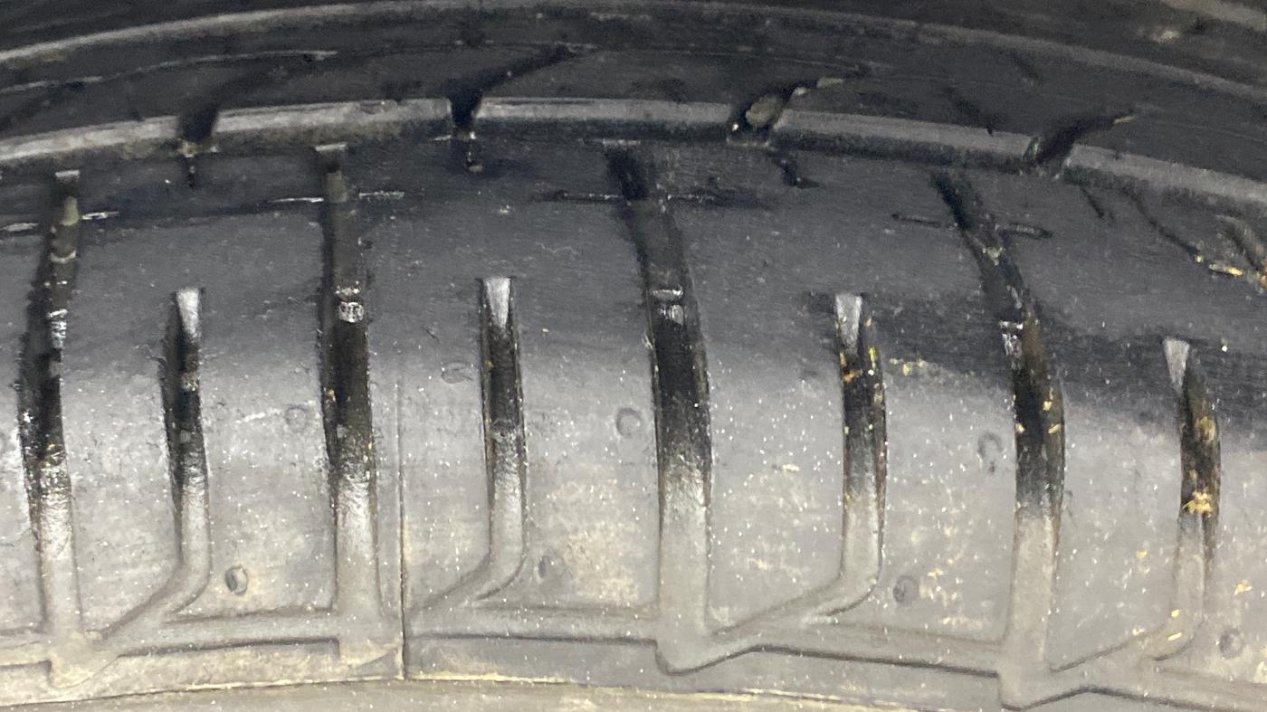 2018 Hyundai Elite i20 ASTA 1.2  CVT, Petrol, Automatic, 42,844 km, Left Rear Tyre Tread