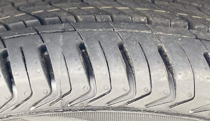 2018 Hyundai Elite i20 ASTA 1.2  CVT, Petrol, Automatic, 42,844 km, Right Front Tyre Tread