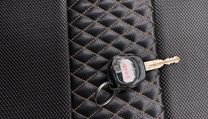 2019 Maruti Baleno DELTA PETROL 1.2, Petrol, Manual, 63,919 km, Key Close Up