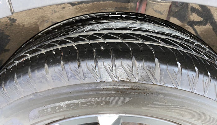 2023 Mahindra XUV700 AX 7 LUXURY D MT 7 STR, Diesel, Manual, 16,953 km, Left Rear Tyre Tread