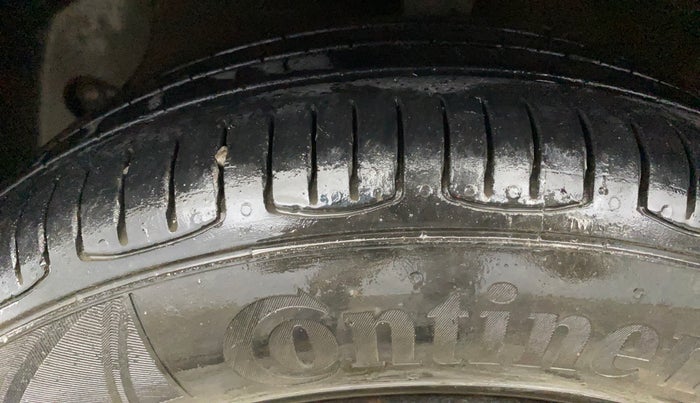 2017 Hyundai Grand i10 MAGNA AT 1.2 KAPPA VTVT, Petrol, Automatic, 67,036 km, Left Front Tyre Tread