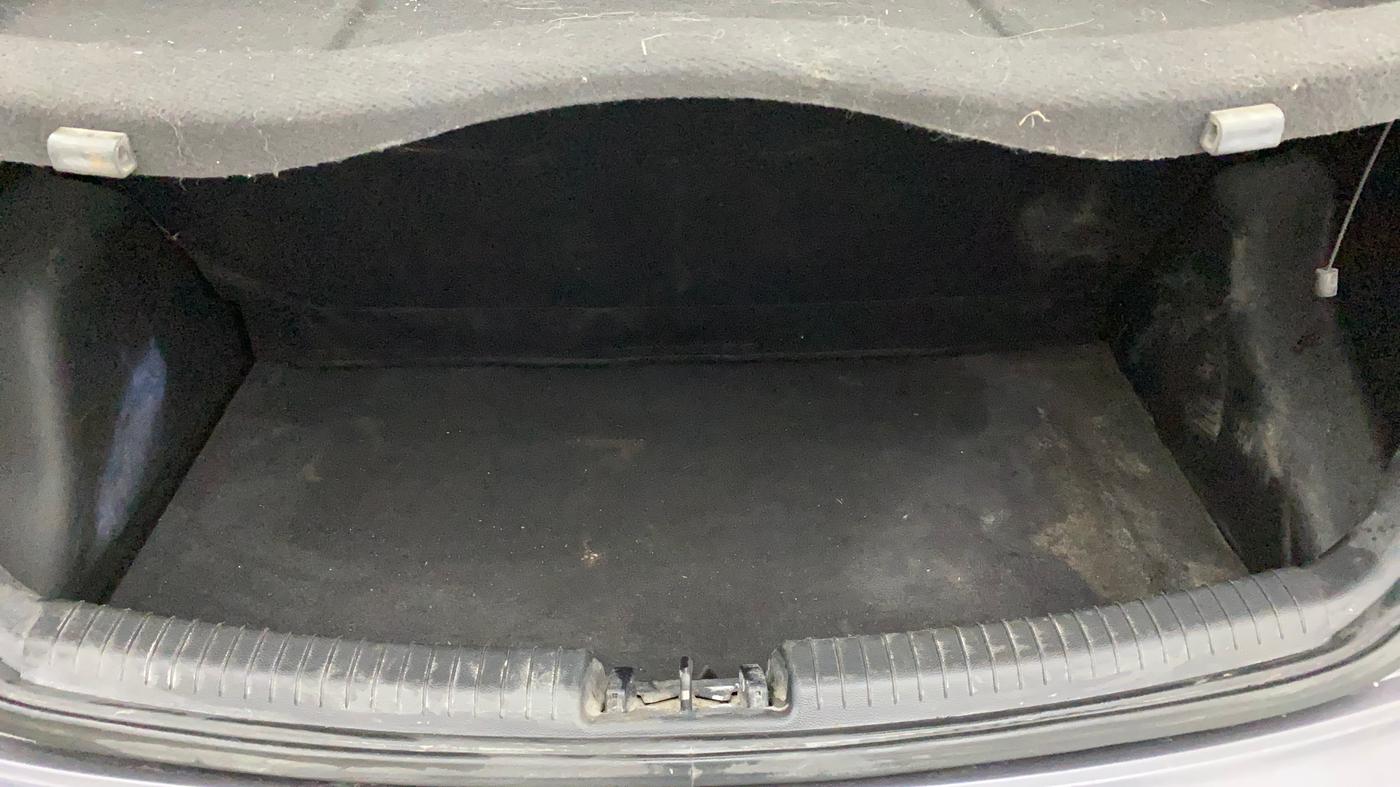 2017 Hyundai Grand i10 MAGNA AT 1.2 KAPPA VTVT, Petrol, Automatic, 67,036 km, Boot Inside