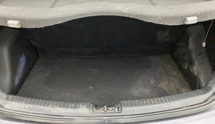 2017 Hyundai Grand i10 MAGNA AT 1.2 KAPPA VTVT, Petrol, Automatic, 67,036 km, Boot Inside