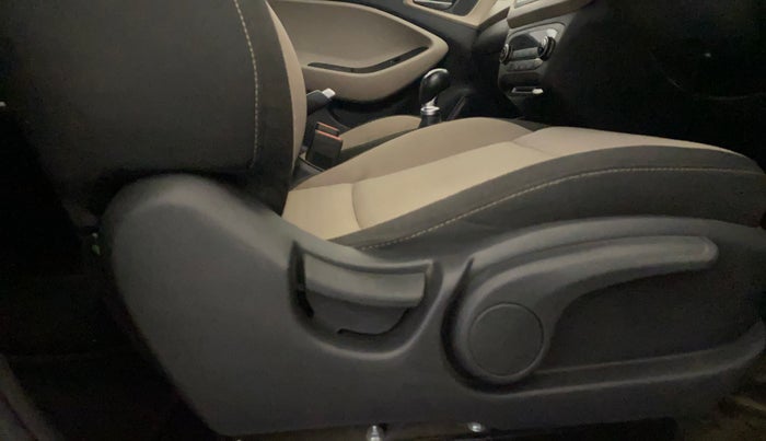 2016 Hyundai Elite i20 ASTA 1.2 (O), Petrol, Manual, 29,454 km, Driver Side Adjustment Panel