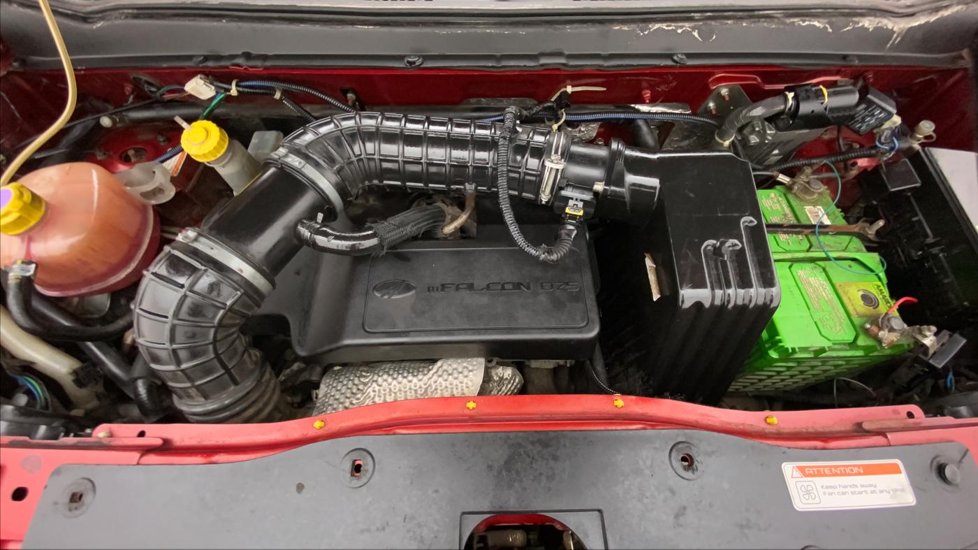 2016 Mahindra Kuv100 K4 D 6 STR, Diesel, Manual, 1,09,428 km, Open Bonet