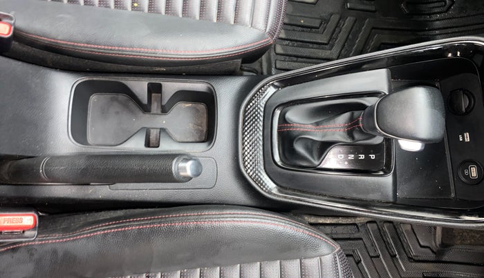 2020 KIA SONET GTX PLUS 1.0 DCT, Petrol, Automatic, 34,610 km, Gear Lever