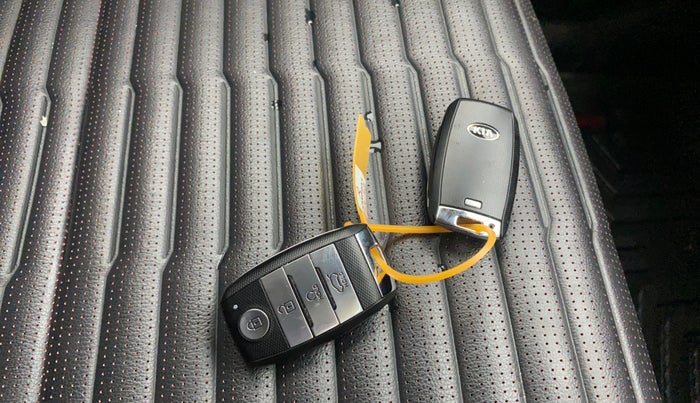 2020 KIA SONET GTX PLUS 1.0 DCT, Petrol, Automatic, 34,610 km, Key Close Up