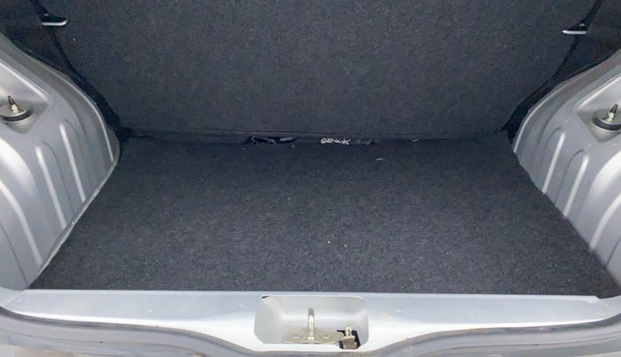 2019 Renault Kwid 1.0 RXT Opt, Petrol, Manual, 1,739 km, Boot Inside View