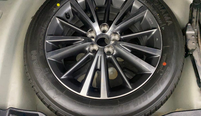 2019 Toyota Corolla Altis VL CVT PETROL, Petrol, Automatic, 25,514 km, Spare Tyre