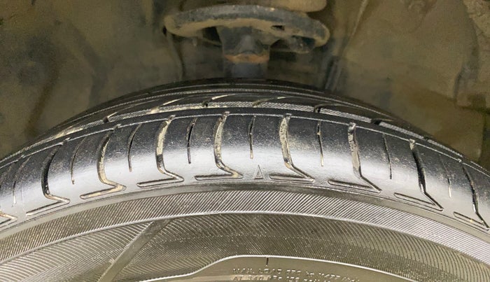 2019 Toyota Corolla Altis VL CVT PETROL, Petrol, Automatic, 25,514 km, Right Front Tyre Tread