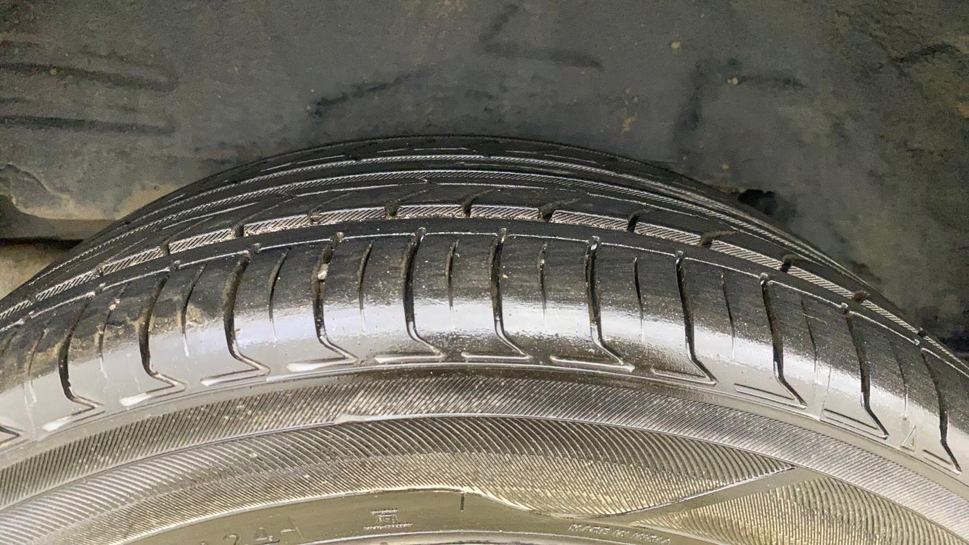 2019 Toyota Corolla Altis VL CVT PETROL, Petrol, Automatic, 25,514 km, Right Rear Tyre Tread