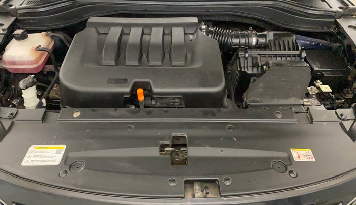 2022 Mahindra XUV700 MX P MT 5 STR, Petrol, Manual, 20,736 km, Engine View