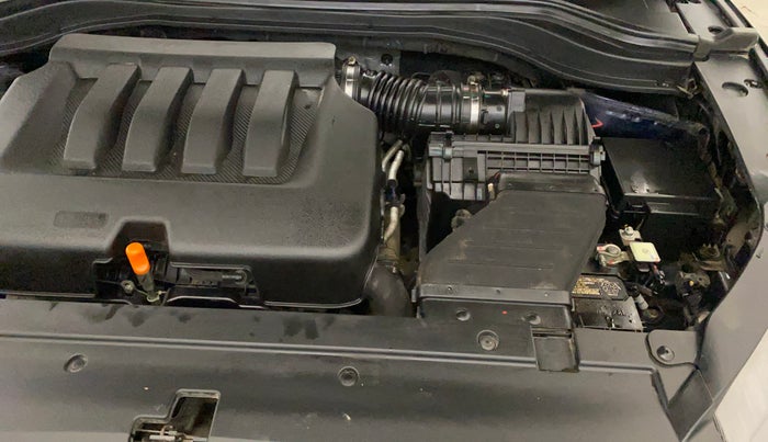 2022 Mahindra XUV700 MX P MT 5 STR, Petrol, Manual, 20,736 km, Engine View - Left