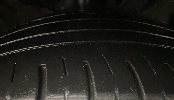 2022 KIA SELTOS HTX 1.5 PETROL, Petrol, Manual, 47,062 km, Right Front Tyre Tread