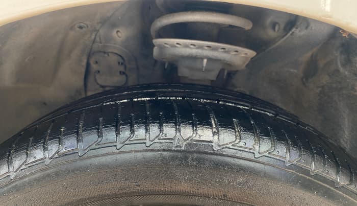 2014 Hyundai Elite i20 SPORTZ 1.2 (O), Petrol, Manual, 52,045 km, Left Front Tyre Tread