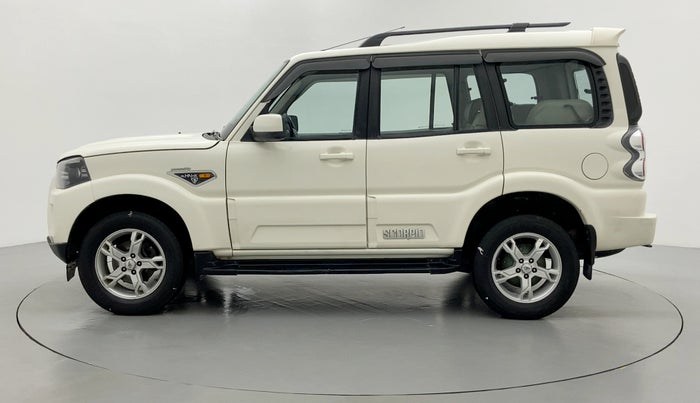 2016 Mahindra Scorpio S10, Diesel, Manual, 87,784 km, Left Side