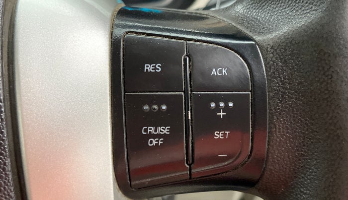 2016 Mahindra Scorpio S10, Diesel, Manual, 87,784 km, Adaptive Cruise Control