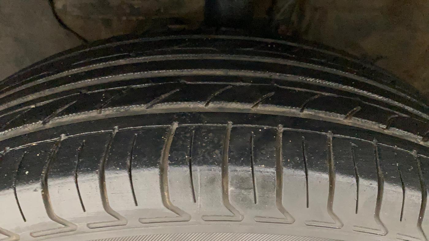 2018 Hyundai Elite i20 SPORTZ 1.2, Petrol, Manual, 77,073 km, Left Front Tyre Tread