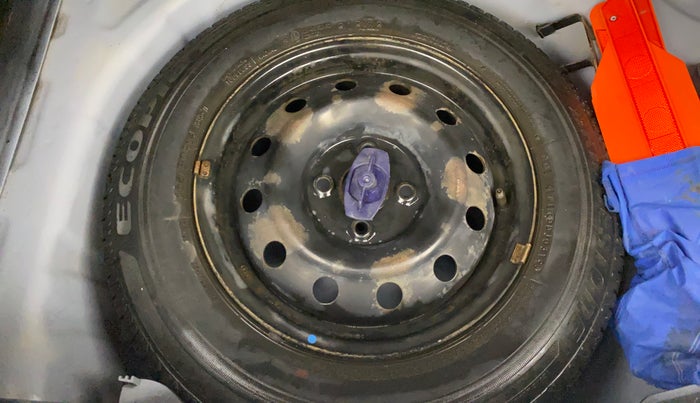 2019 Maruti Swift VXI, Petrol, Manual, 40,477 km, Spare Tyre