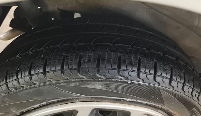 2015 Maruti Wagon R 1.0 VXI, Petrol, Manual, 53,091 km, Right Rear Tyre Tread
