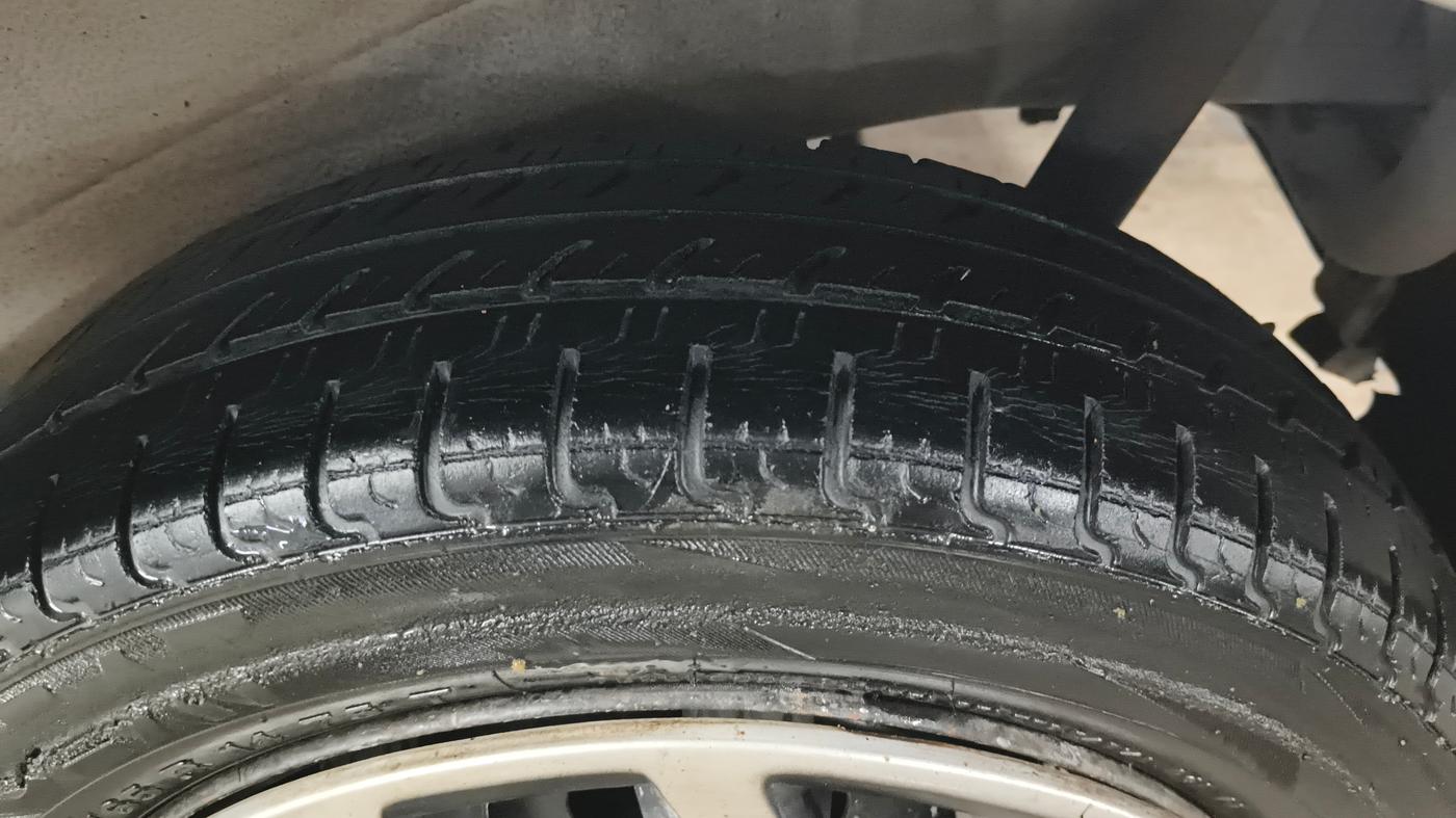 2015 Maruti Wagon R 1.0 VXI, Petrol, Manual, 52,817 km, Left Rear Tyre Tread