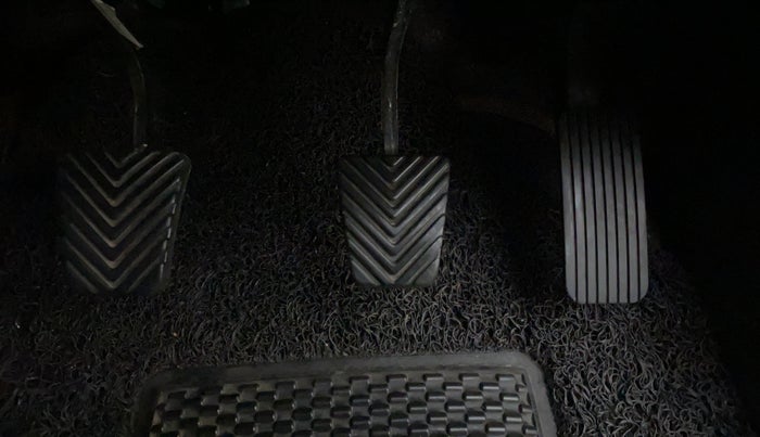 2017 Hyundai Verna 1.6 SX VTVT, Petrol, Manual, 48,460 km, Pedals