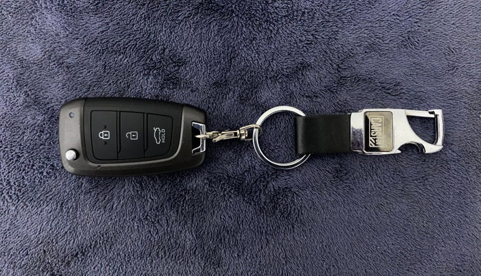 2017 Hyundai Verna 1.6 SX VTVT, Petrol, Manual, 48,460 km, Key Close Up