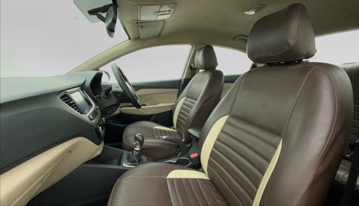 2017 Hyundai Verna 1.6 SX VTVT, Petrol, Manual, 48,460 km, Right Side Front Door Cabin