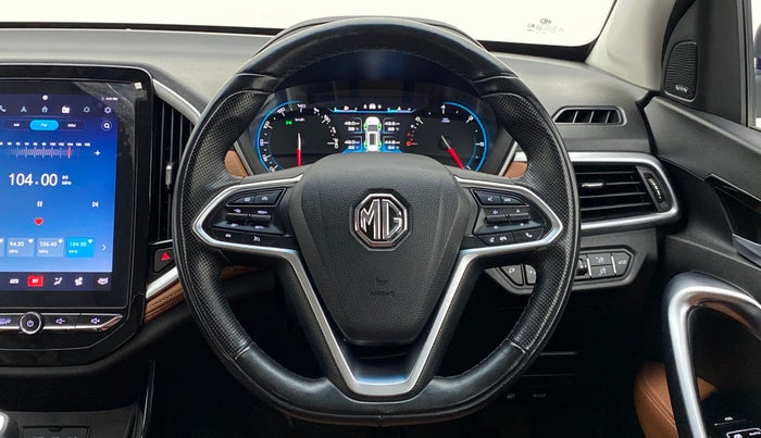 2020 MG HECTOR PLUS SHARP, Diesel, Manual, 26,508 km, Steering Wheel Close Up