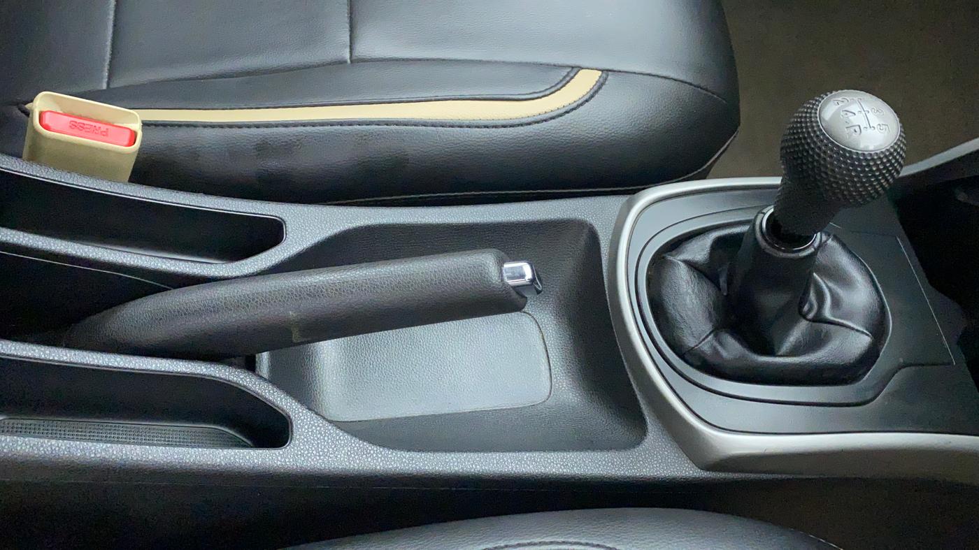 2016 Honda City V MT PETROL, Petrol, Manual, 30,577 km, Gear Lever